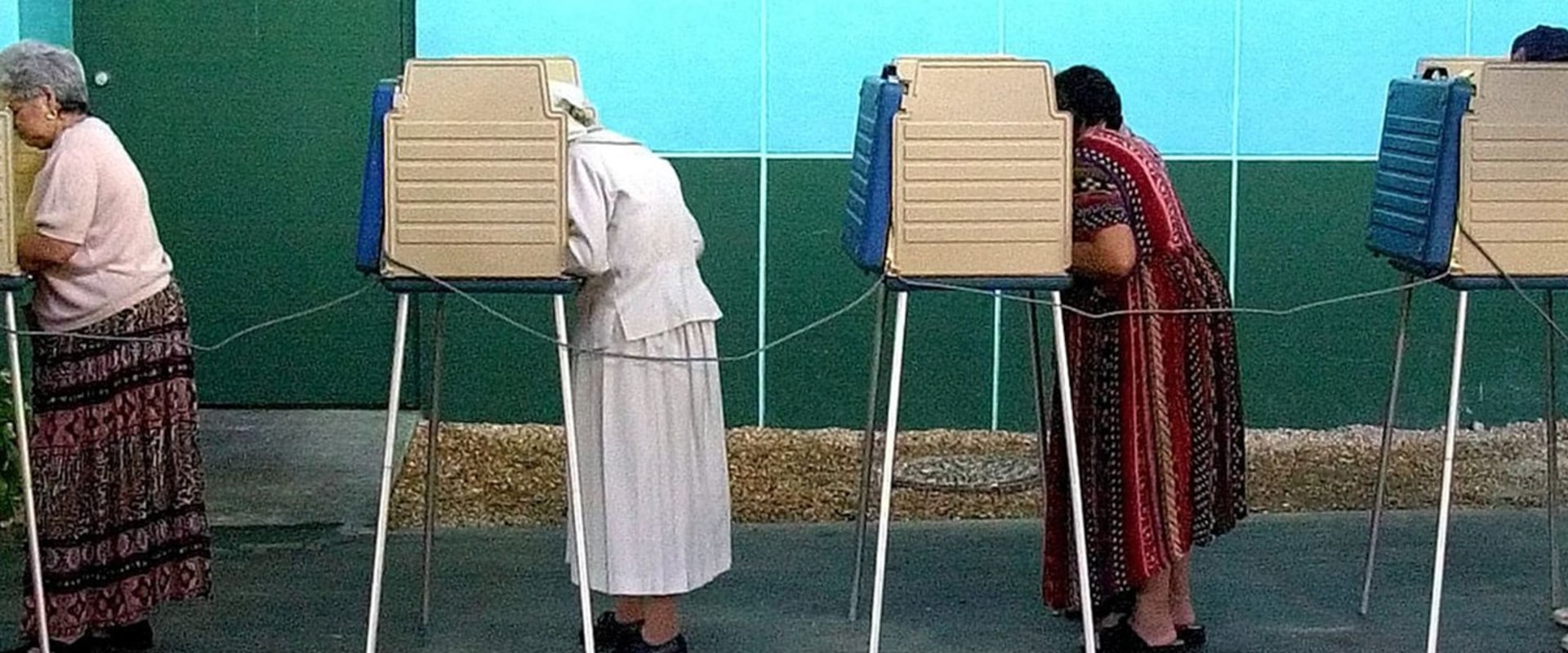 Ensuring Voting Rights in Herndon, VA: Language Assistance Services Available